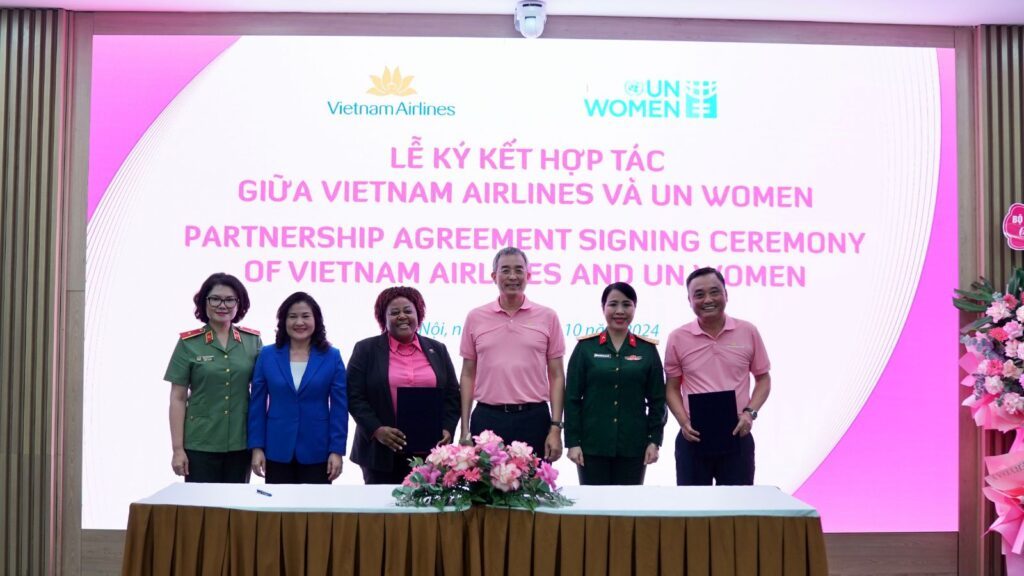 Vietnam Airlines group photo